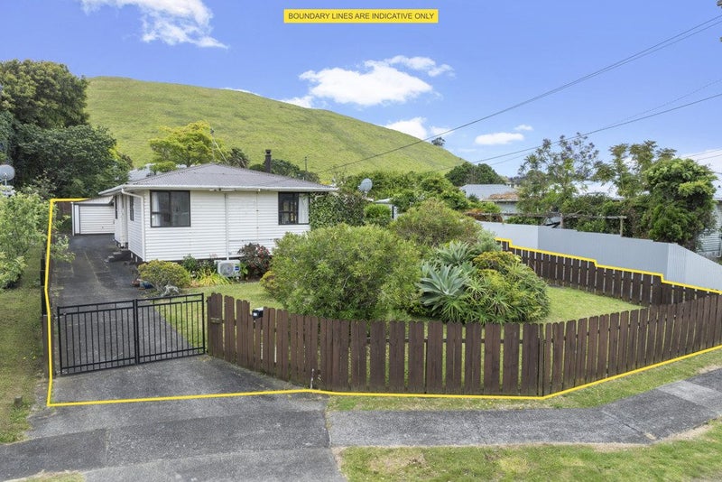15 Toatoa Place, Mangere Bridge, Auckland - Carousel 1