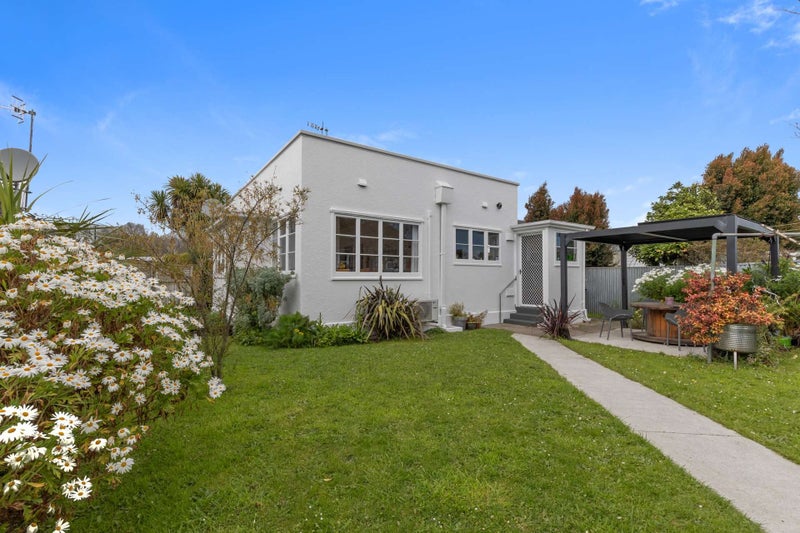 65 Park Road, West End, Palmerston North - Carousel 1