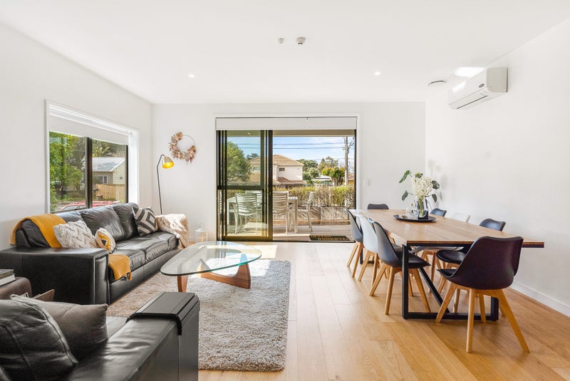 G05/987 Mount Eden Road, Three Kings, Auckland - Carousel 1