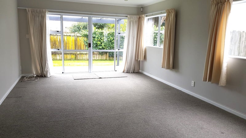 3/25 Oakley Avenue, Waterview, Auckland - Carousel 2