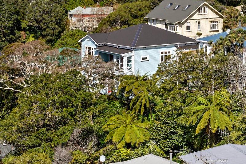 15 Crieff Street, Northland, Wellington - Carousel 1