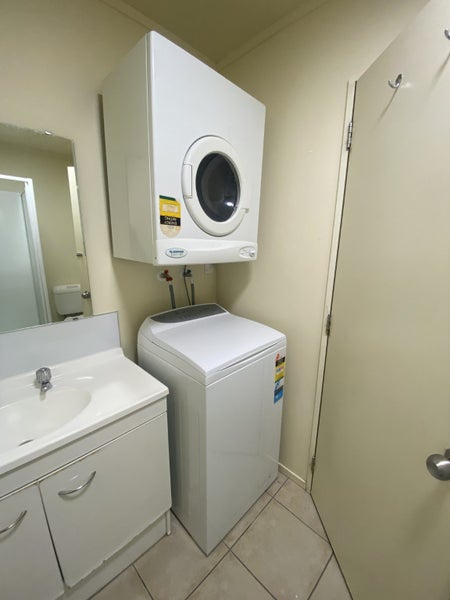 7/76 Palmerston Street, Hamilton Central, Hamilton - Carousel 9