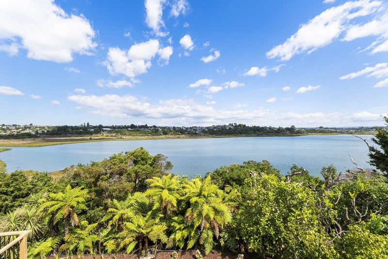 28 Sunny Bay Road, Matua, Tauranga - Carousel 2