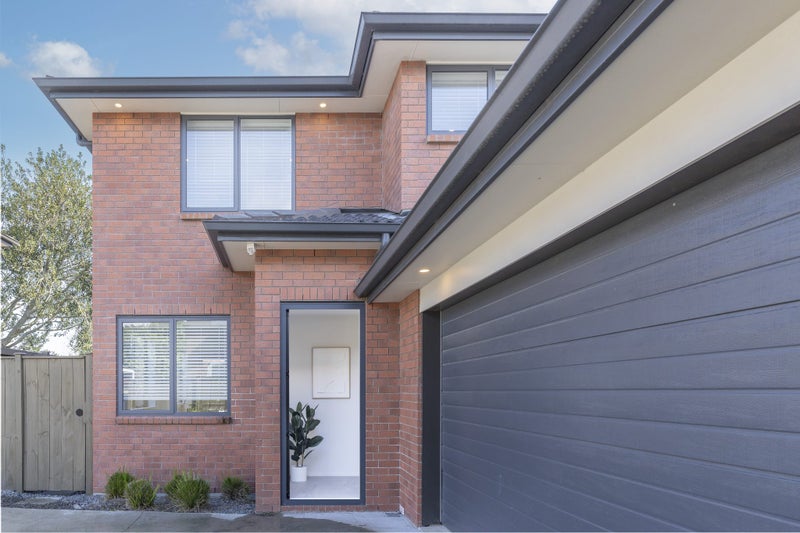 6A Renton Road, Mount Albert, Auckland - Carousel 1