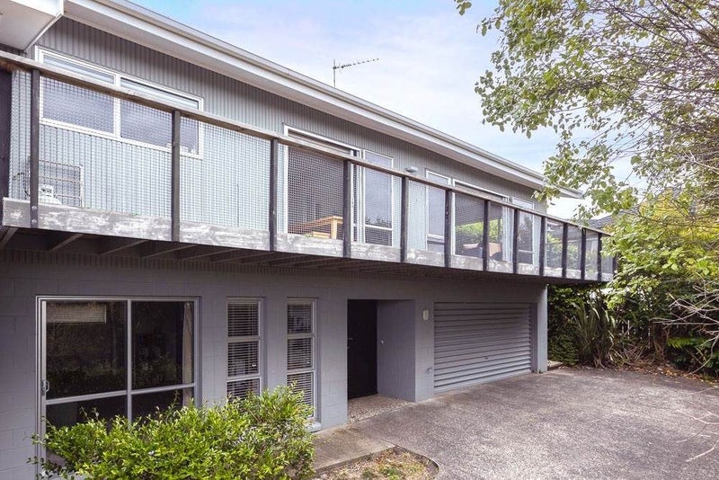 2/13 Kiri Place, Mairangi Bay, Auckland - Carousel 1