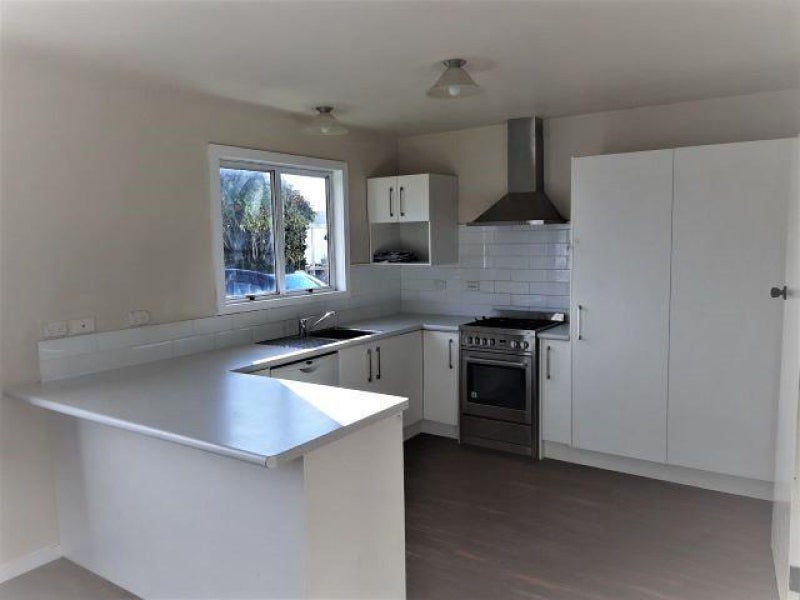 14 Barclay Street, Ferndale, New Plymouth - Carousel 1