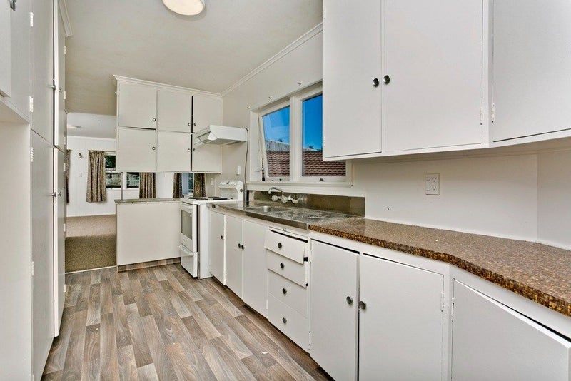 13 Stanaway Street, Hillcrest, Auckland - Carousel 2