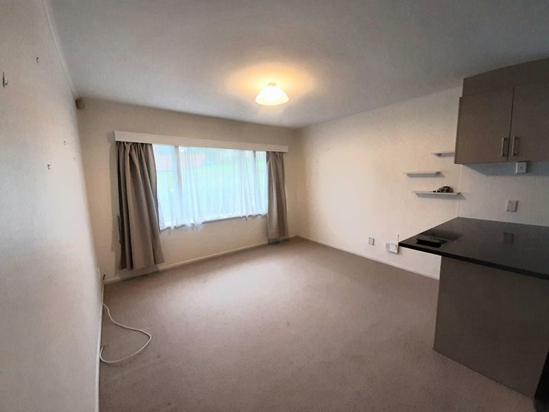 4/26 Rogan Street, Hillsborough, Auckland - Carousel 2