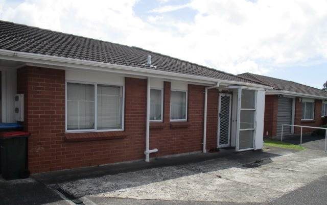 2/90 St Lukes Road, Mount Albert, Auckland - Carousel 1