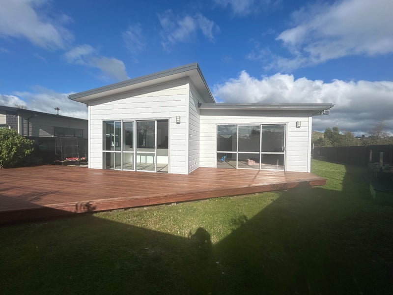 210 Lakes Boulevard, Pyes Pa, Tauranga - Carousel 2