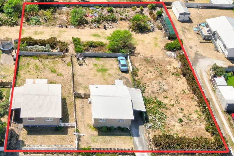 12 Cornfoot Street, Castlecliff, Whanganui - Carousel 1