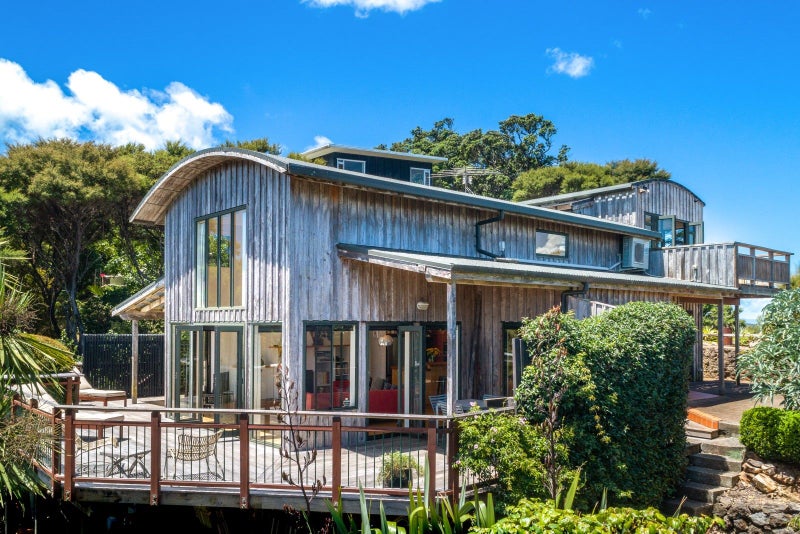 19 Bella Vista Road, Omiha, Waiheke Island - Carousel 1