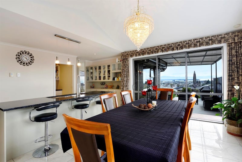 48 Somerset Terrace, Stoke, Nelson - Carousel 1