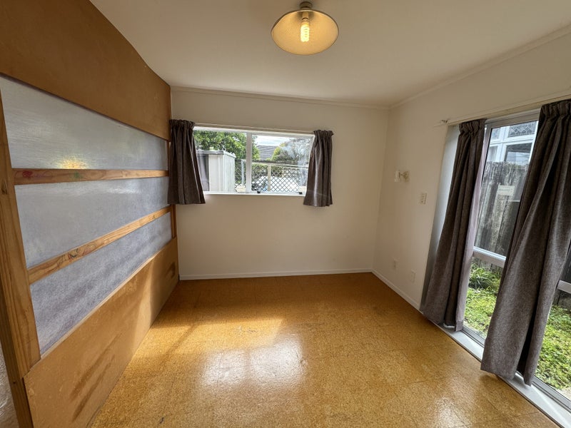 34 Aroha Avenue, Sandringham, Auckland - Carousel 2