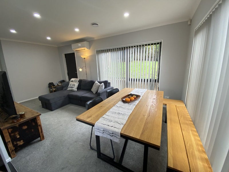 6 Tilia Place, Totara Heights, Auckland - Carousel 2