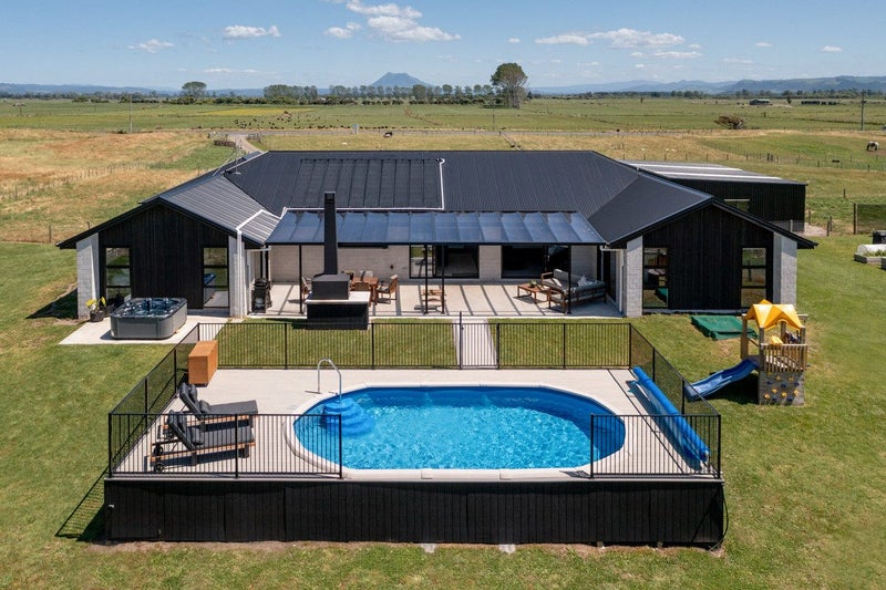 1150 Thornton Road, Matata, Whakatane - Carousel 2