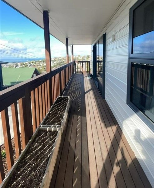 10A Glenpark Avenue, Mornington, Dunedin - Carousel 2
