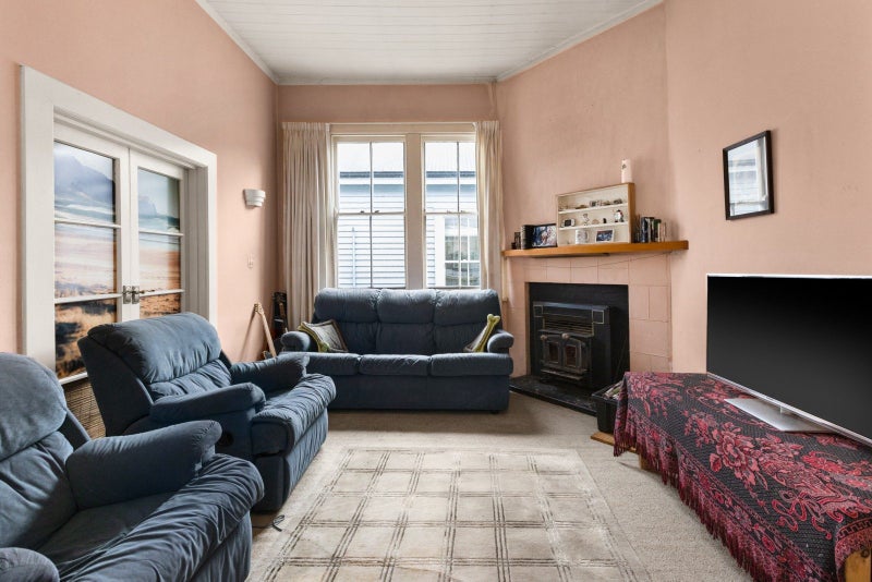 137 Carlyle Street, Napier South, Napier - Carousel 2