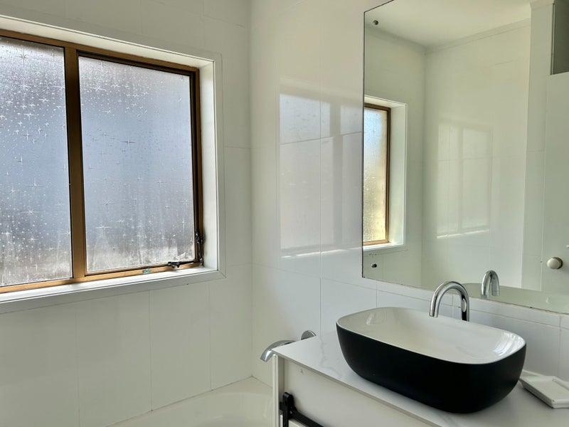 13A Ballater Place, Highland Park, Auckland - Carousel 9