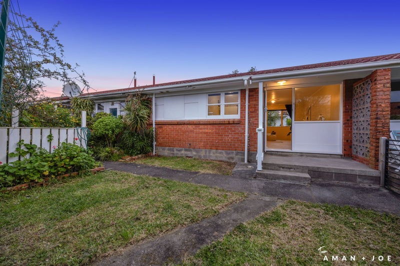 3/114 Lynwood Road, New Lynn, Auckland - Carousel 1