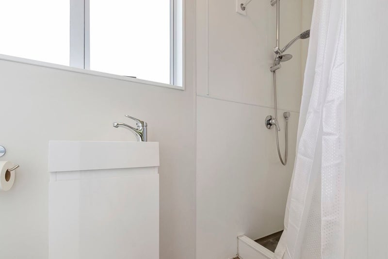 8 Charles Road, Hannahs Bay, Rotorua - Carousel 2