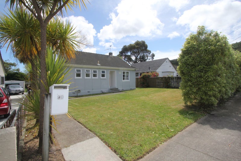 90 Wilkie Crescent, Naenae, Lower Hutt - Carousel 1
