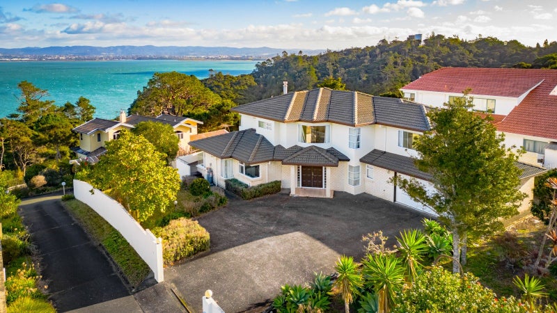 83 Onetaunga Road, Chatswood, Auckland - Carousel 1