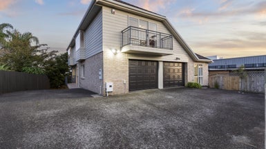 64A Rockfield Road, Penrose, Auckland - Carousel 1