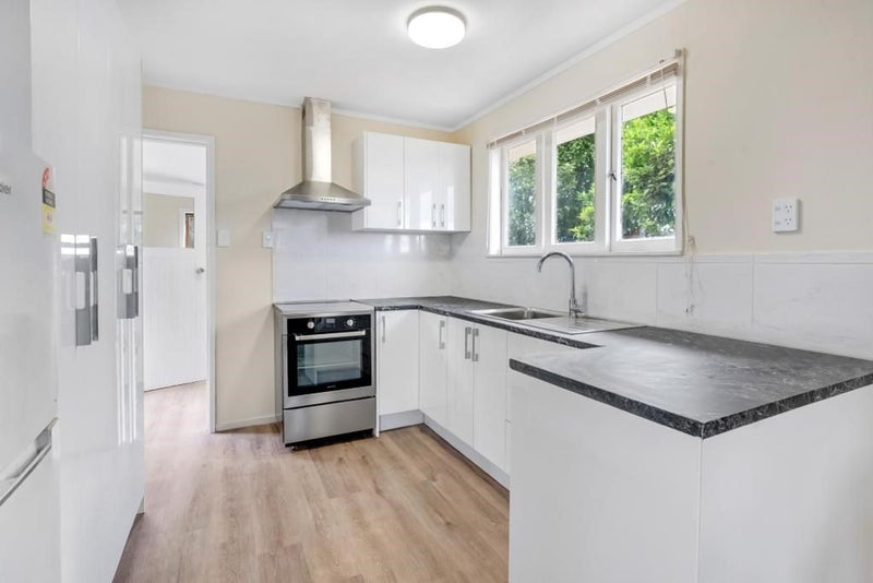 39B Takanini Road, Takanini, Auckland - Carousel 1
