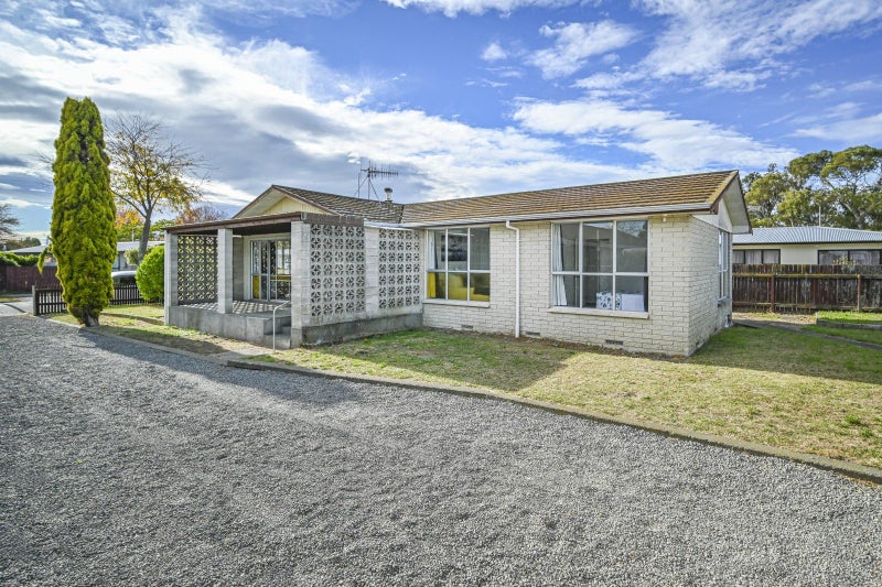 11 Columbus Crescent, Flaxmere, Hastings - Carousel 1