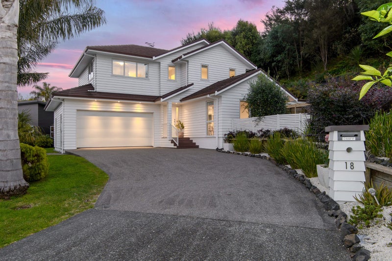 18 Orchard Way, Bethlehem, Tauranga - Carousel 1