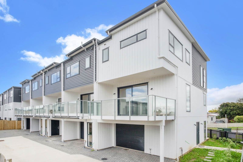 1/2A Cambridge Road, Manurewa, Auckland - Carousel 34