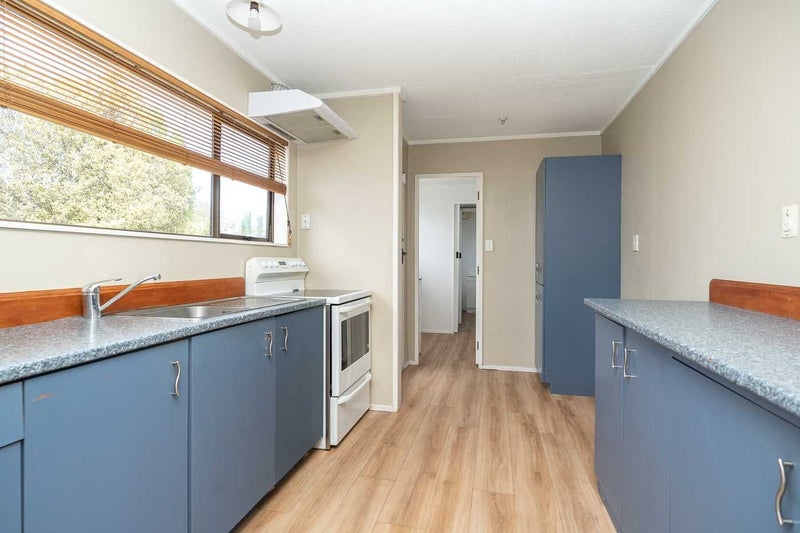 13 Riley Place, Fitzroy, Hamilton - Carousel 2