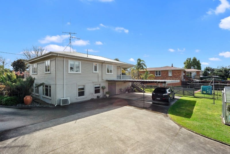 29 Maeroa Road, Beerescourt, Hamilton - Carousel 17