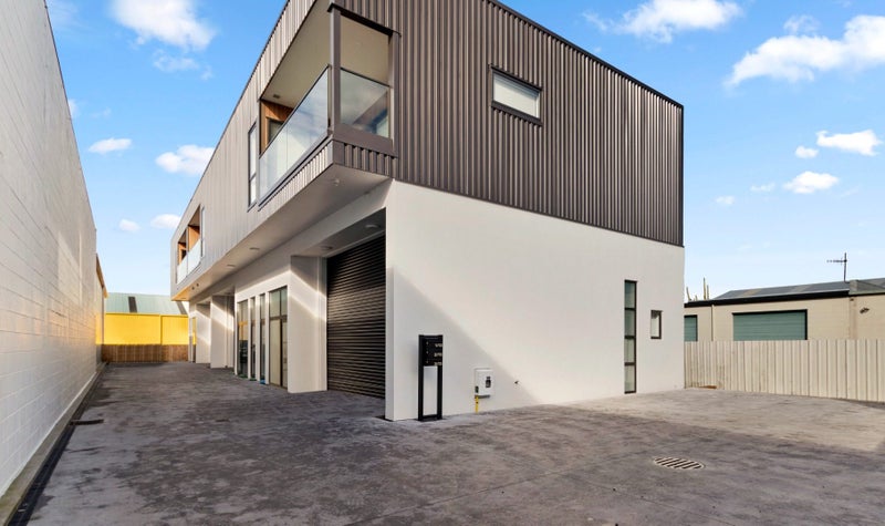 2/13 Commerce Street, Frankton, Hamilton - Carousel 2