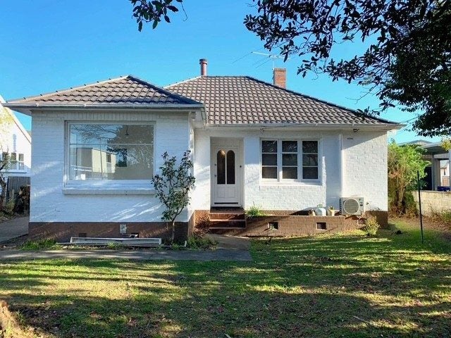 102 Naenae Road, Naenae, Lower Hutt - Carousel 1