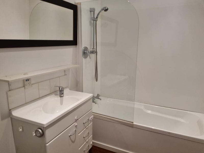 18 Sydenham Street, Northland, Wellington - Carousel 10