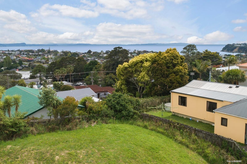 17 Whenuateitei Crescent, Stanmore Bay, Whangaparāoa - Carousel 6
