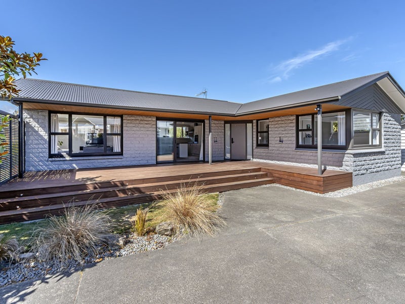 17 Renwick Place, Hillmorton, Christchurch - Carousel 1