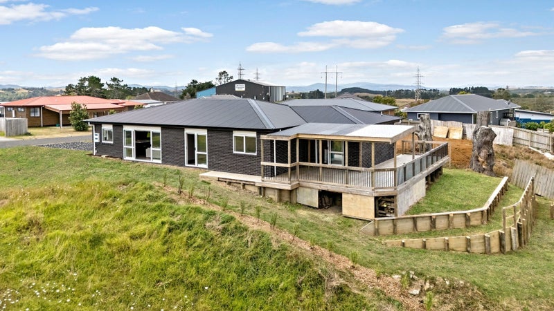 8 Naho Place, Meremere, Mercer - Carousel 1