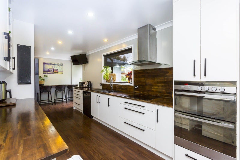 21 Barton Road, Heretaunga, Upper Hutt - Carousel 2