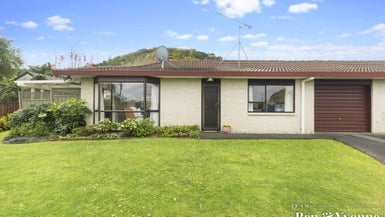 2/11 Monaco Place, Mount Wellington, Auckland - Carousel 1