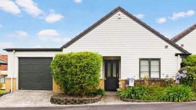 136/172 Mcleod Road, Te Atatu South, Auckland - Carousel 1