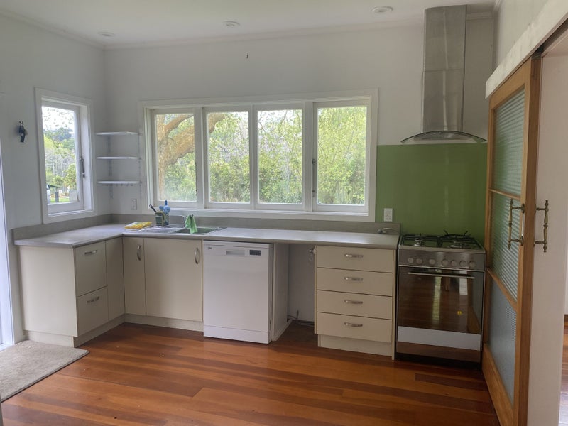 16 Hillsborough Terrace, Hamilton Central, Hamilton - Carousel 2