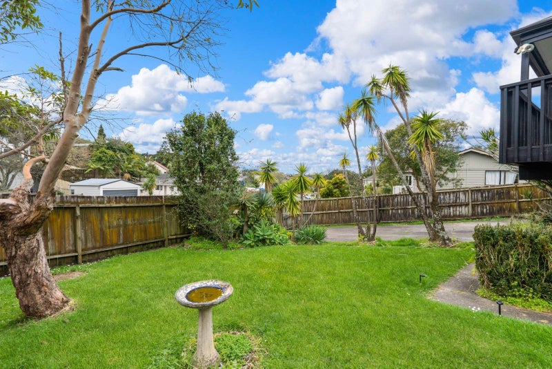 97 Oaktree Avenue, Browns Bay, Auckland - Carousel 9