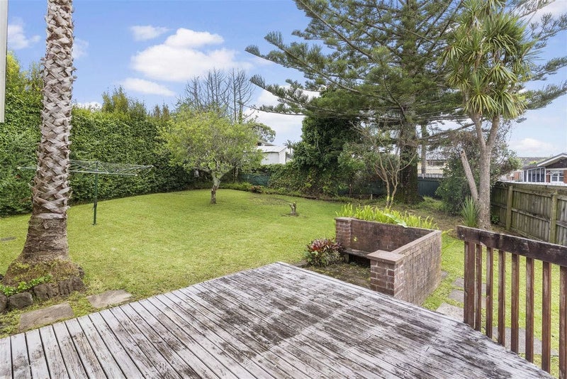 10 Larne Avenue, Pakuranga Heights, Auckland - Carousel 1