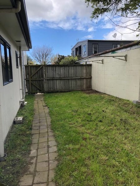 72E Burke Street, Addington, Christchurch - Carousel 16