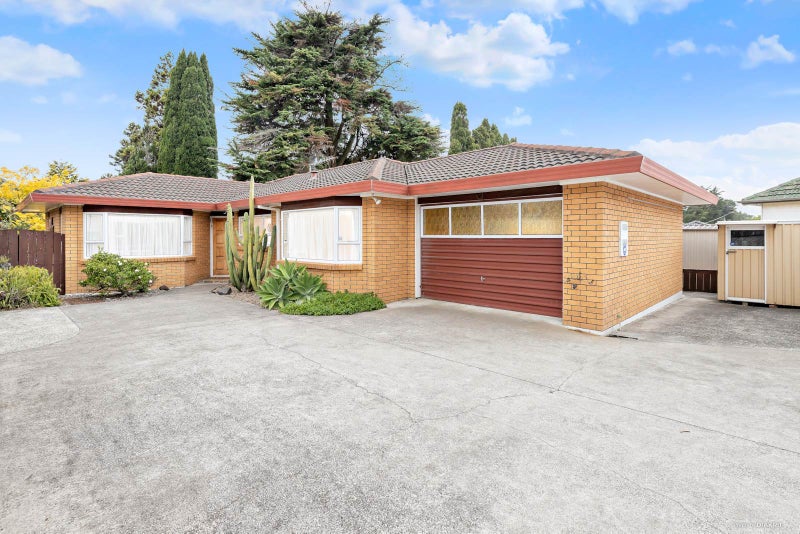1404A Dominion Road, Mount Roskill, Auckland - Carousel 1