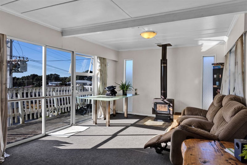 17 Annandale Street, Lynmouth, New Plymouth - Carousel 1