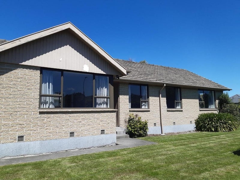 28 Leicester Crescent, Hoon Hay, Christchurch - Carousel 1